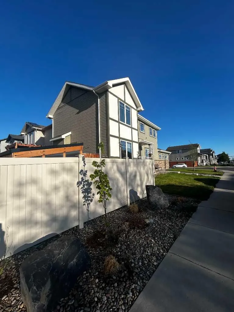 802 Keystone Meadows W Lethbridge AB T1J 4S7