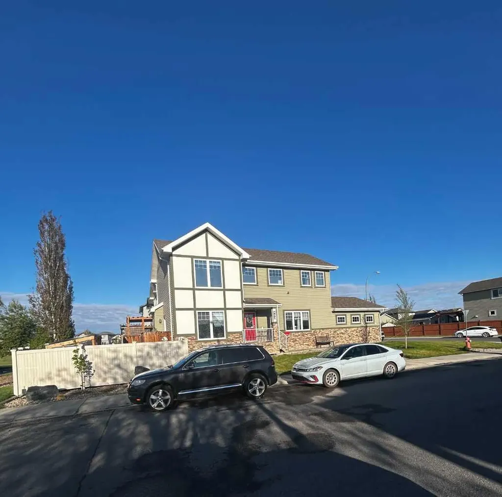 802 Keystone Meadows W Lethbridge AB T1J 4S7
