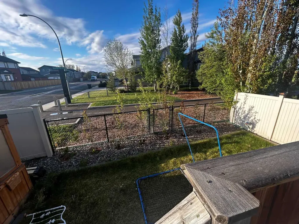 802 Keystone Meadows W Lethbridge AB T1J 4S7