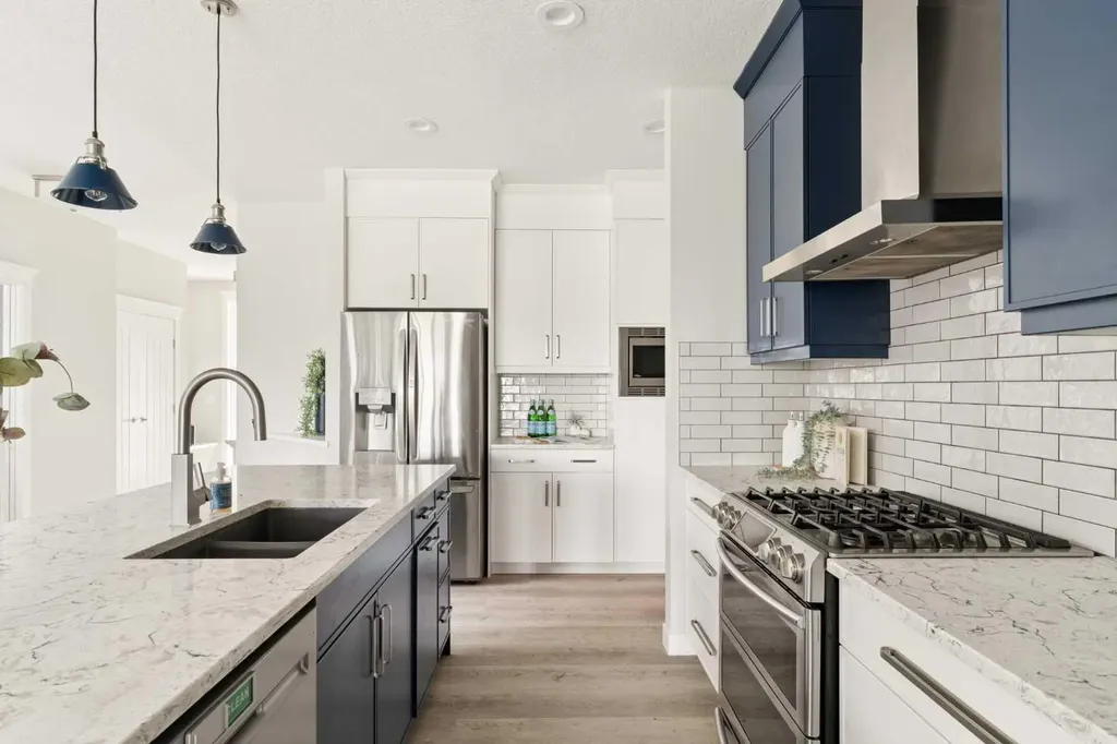 123 Crestridge Hill SW Calgary AB T3B 6H1