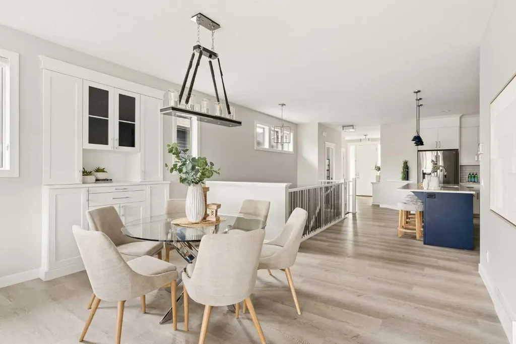 123 Crestridge Hill SW Calgary AB T3B 6H1