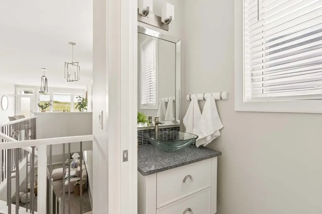 123 Crestridge Hill SW Calgary AB T3B 6H1