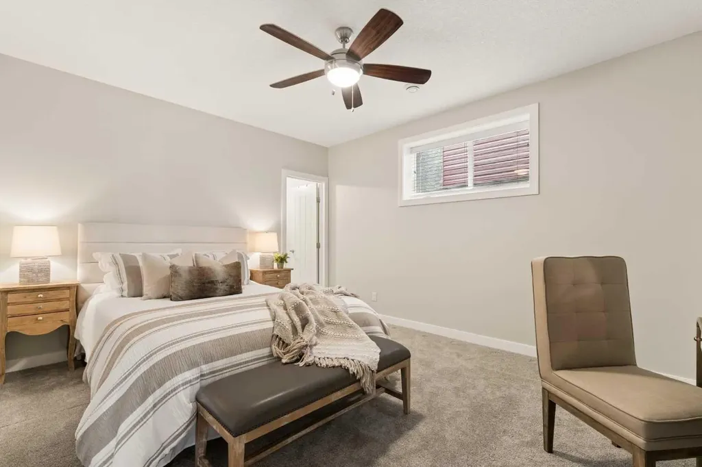 123 Crestridge Hill SW Calgary AB T3B 6H1