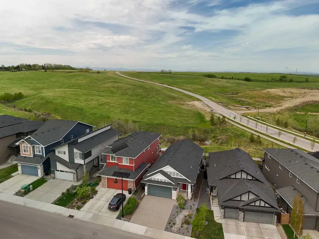 123 Crestridge Hill SW Calgary AB T3B 6H1