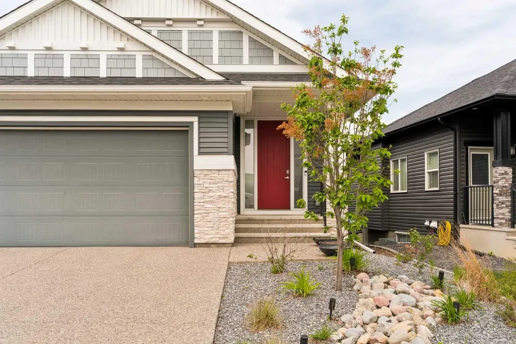 123 Crestridge Hill SW Calgary AB T3B 6H1