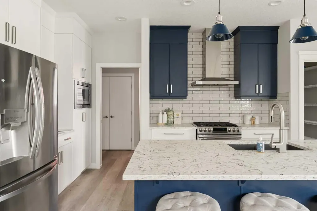 123 Crestridge Hill SW Calgary AB T3B 6H1