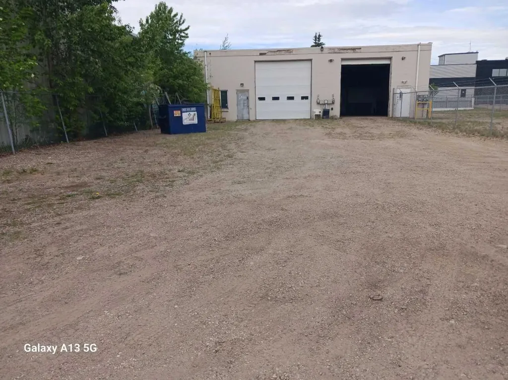 6789 52 Avenue Red Deer AB T4N 4K8