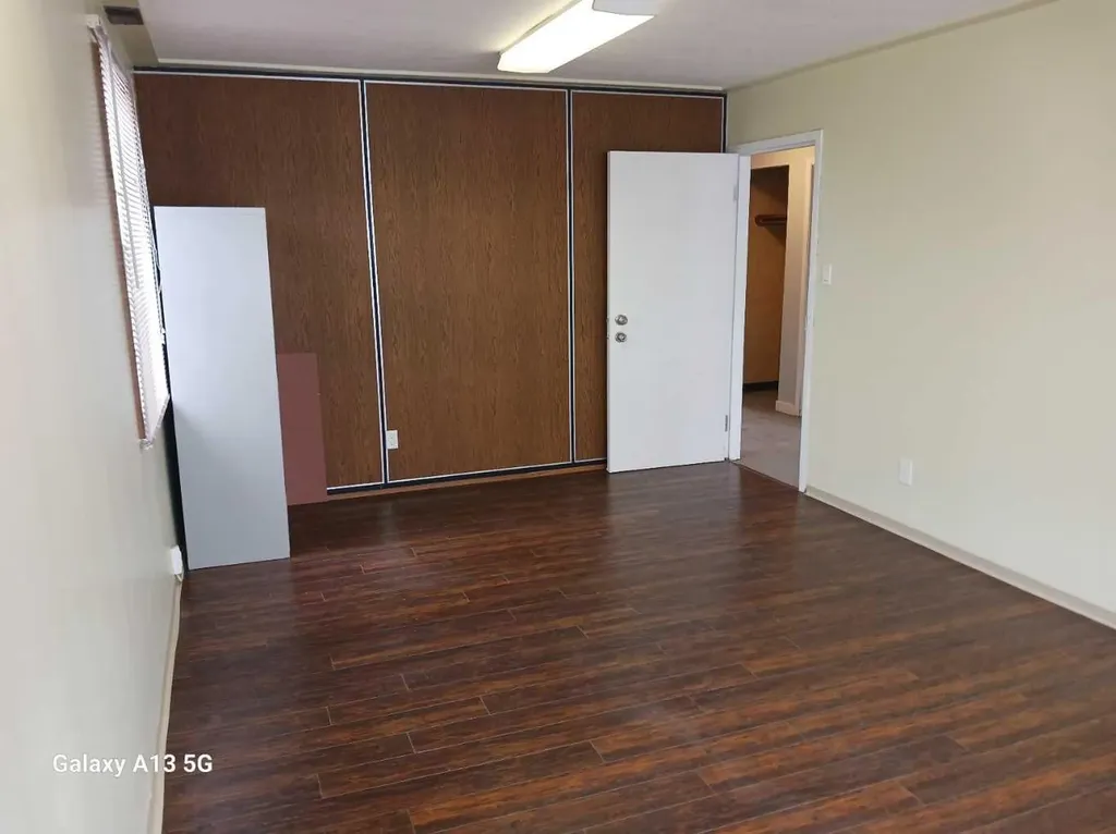 6789 52 Avenue Red Deer AB T4N 4K8