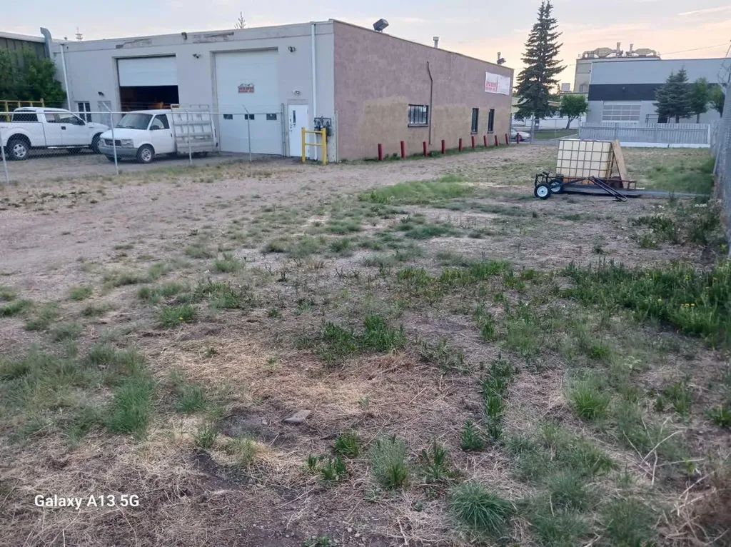 6789 52 Avenue Red Deer AB T4N 4K8