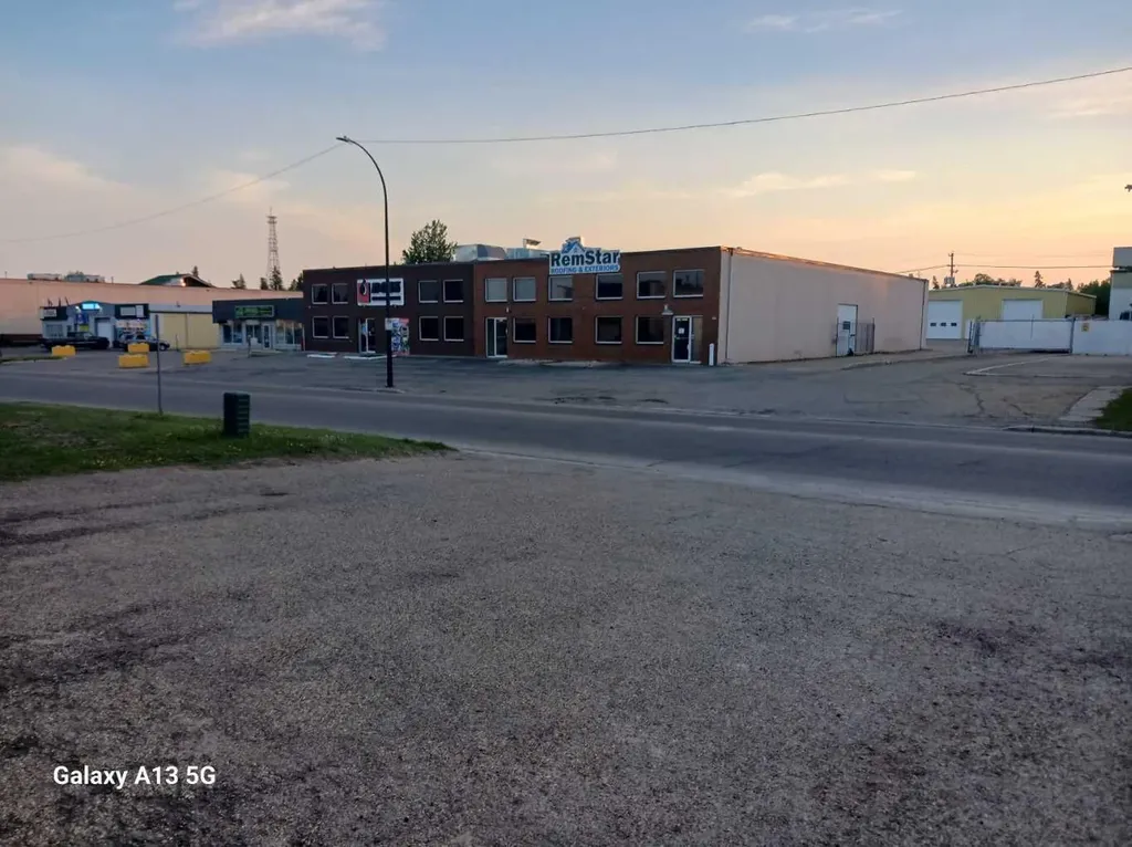 6789 52 Avenue Red Deer AB T4N 4K8