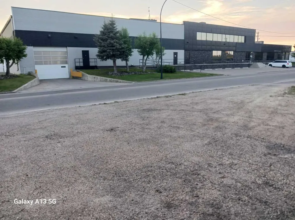 6789 52 Avenue Red Deer AB T4N 4K8