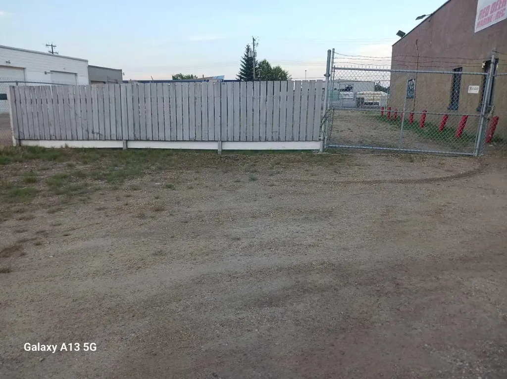 6789 52 Avenue Red Deer AB T4N 4K8