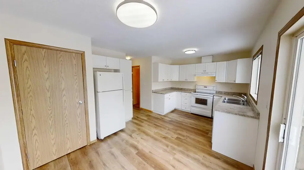 9318 106 Avenue Grande Prairie AB T8V1H7
