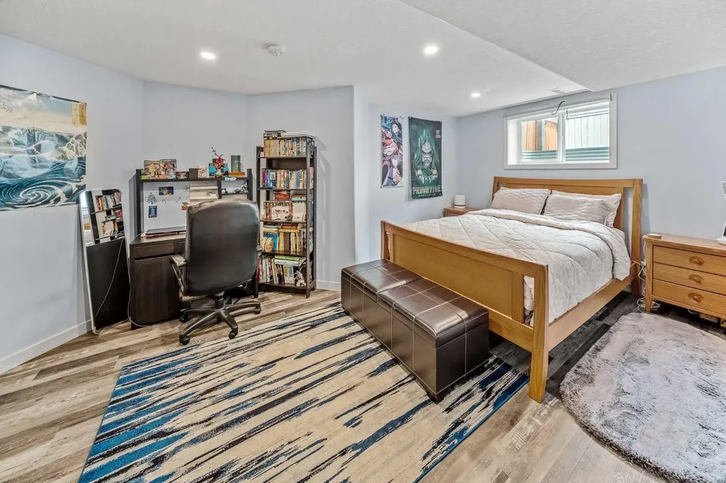 66 Crestmont Drive SW Calgary AB T3B 5X7