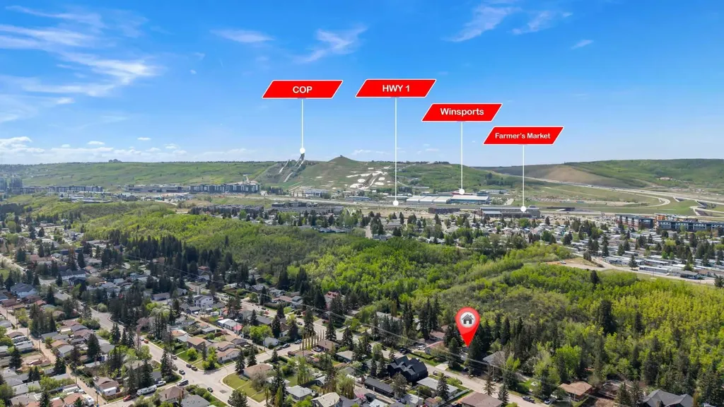 8927 33 Avenue NW Calgary AB T3B 1M2