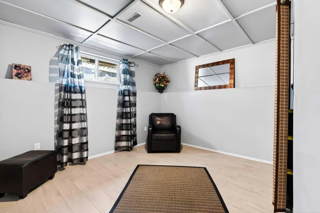 159 Fresno Place NE Calgary AB T1Y 6Y2