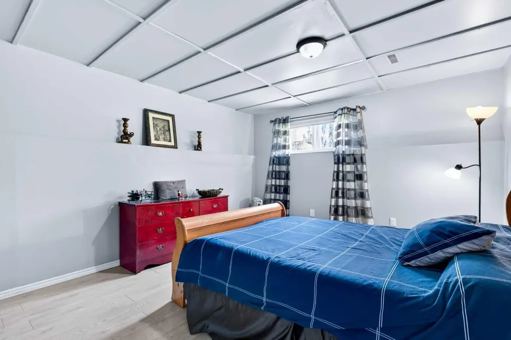 159 Fresno Place NE Calgary AB T1Y 6Y2