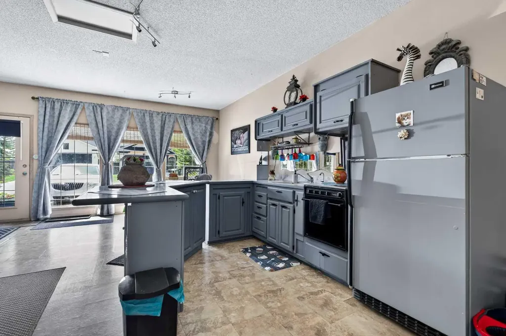 159 Fresno Place NE Calgary AB T1Y 6Y2