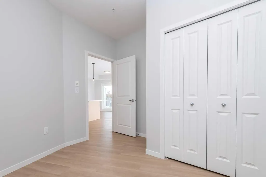 19489 Main Street SE Calgary AB T3M 3J3