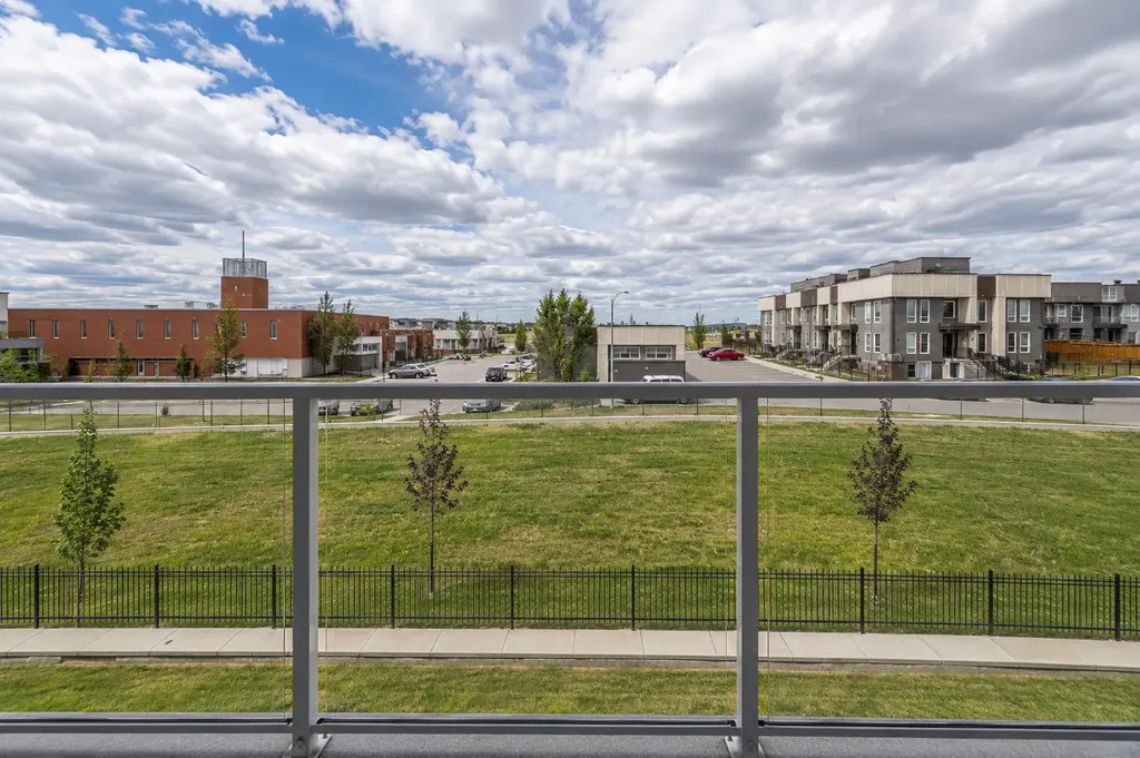 19489 Main Street SE Calgary AB T3M 3J3