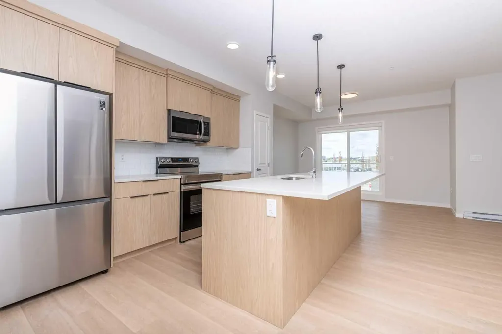 19489 Main Street SE Calgary AB T3M 3J3