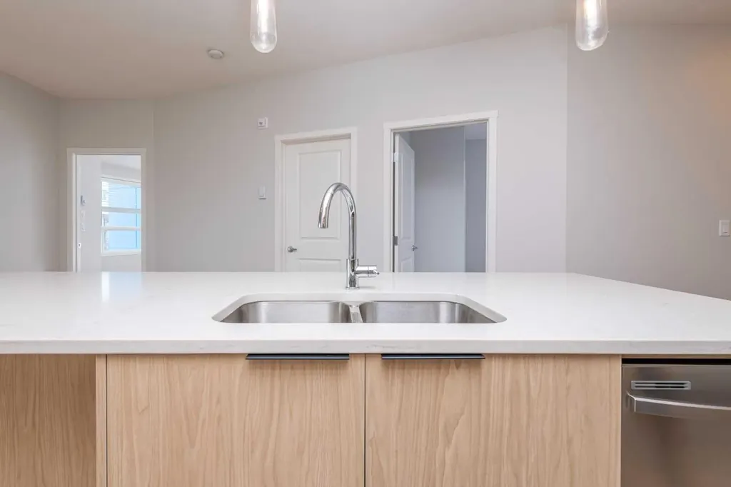 19489 Main Street SE Calgary AB T3M 3J3