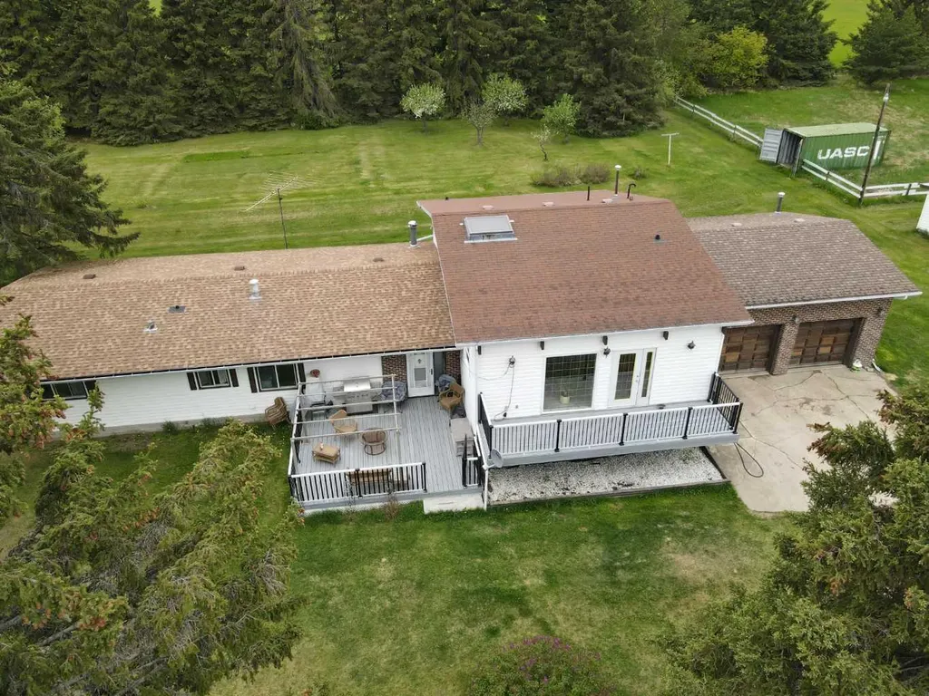 591068 Range Road 103 Rural Woodlands County AB T7S1N3