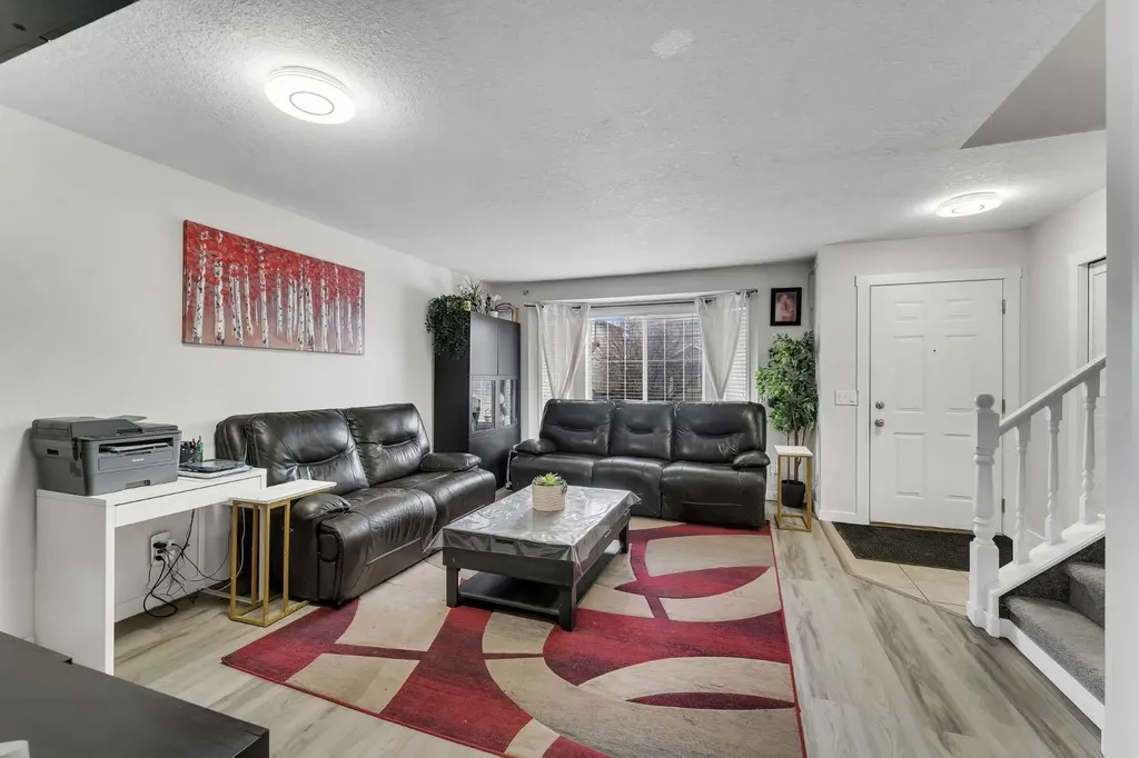 192 Martin Crossing Crescent NE Calgary AB T3J 3T1