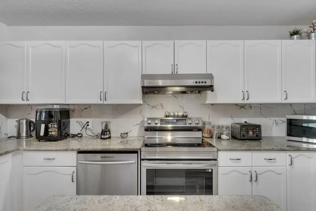 192 Martin Crossing Crescent NE Calgary AB T3J 3T1