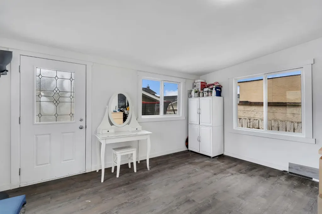 192 Martin Crossing Crescent NE Calgary AB T3J 3T1