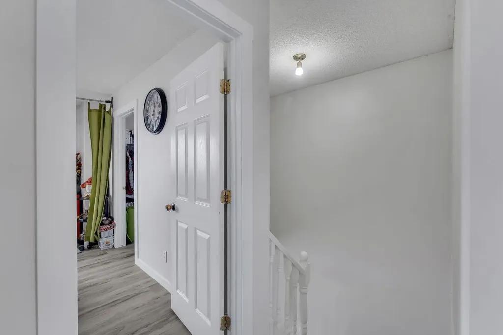 192 Martin Crossing Crescent NE Calgary AB T3J 3T1