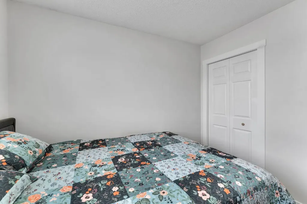 192 Martin Crossing Crescent NE Calgary AB T3J 3T1