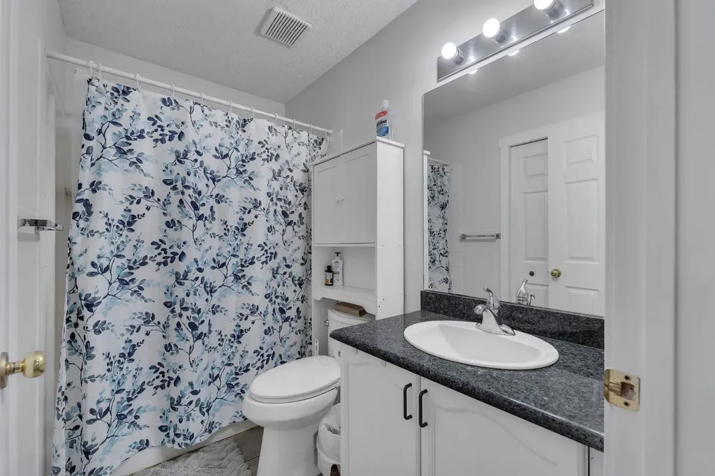 192 Martin Crossing Crescent NE Calgary AB T3J 3T1