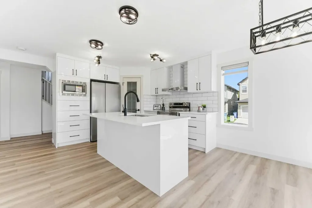 110 Tuscany Summit Green NW Calgary AB T3L0B8