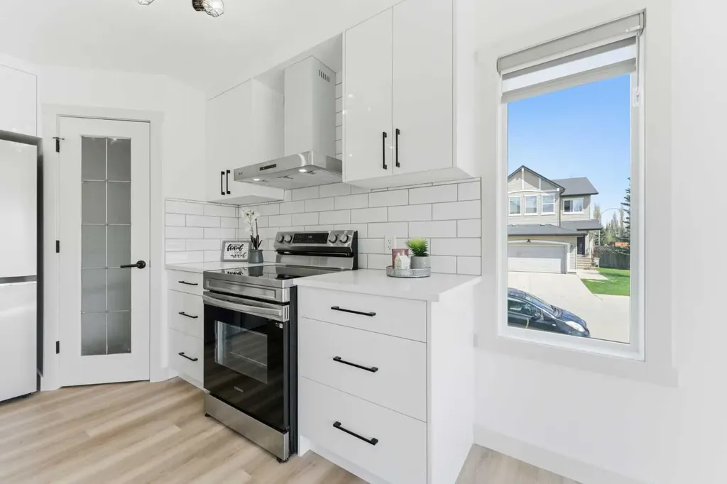 110 Tuscany Summit Green NW Calgary AB T3L0B8
