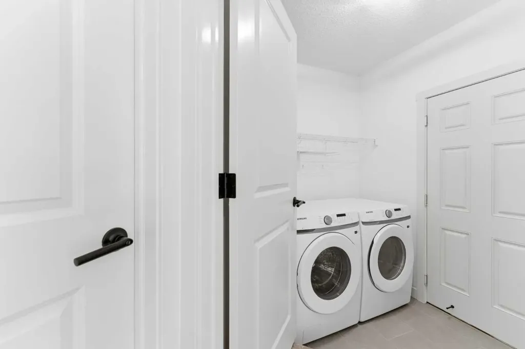 110 Tuscany Summit Green NW Calgary AB T3L0B8
