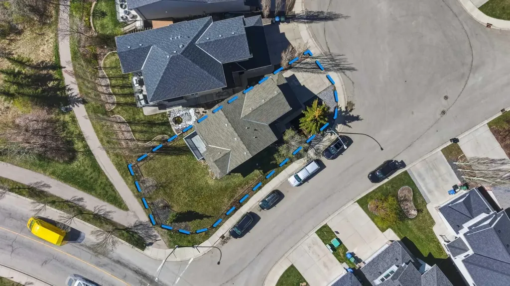 110 Tuscany Summit Green NW Calgary AB T3L0B8