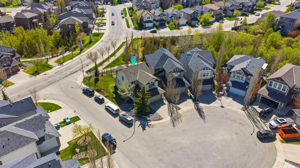 110 Tuscany Summit Green NW Calgary AB T3L0B8