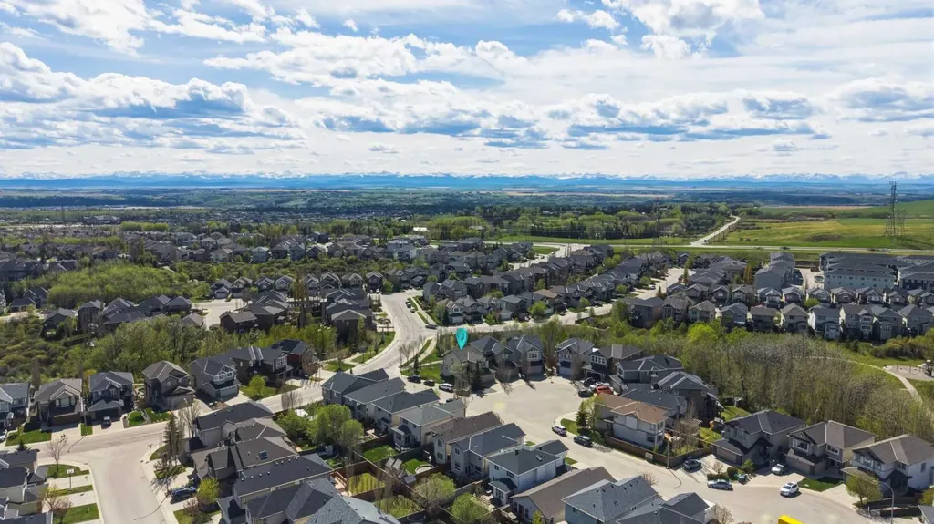 110 Tuscany Summit Green NW Calgary AB T3L0B8