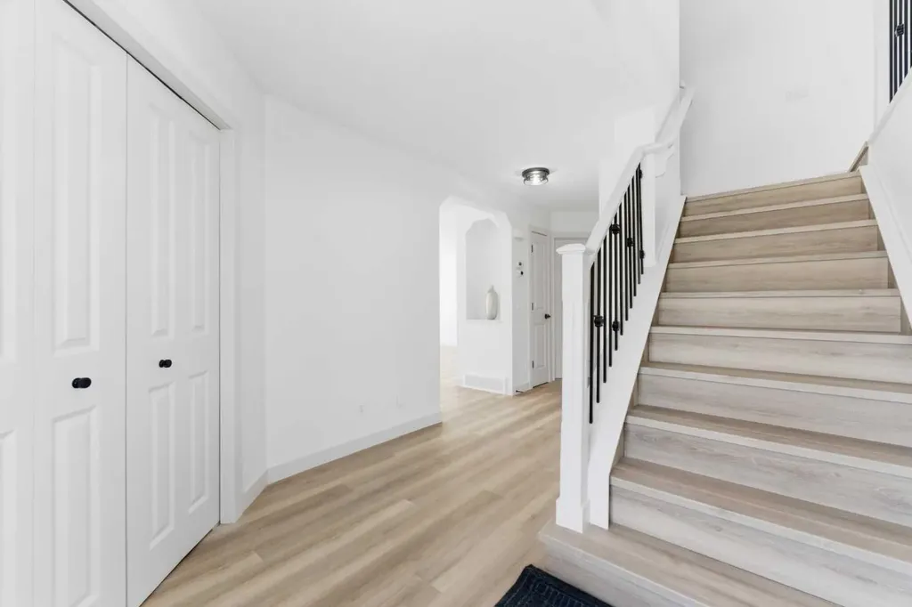 110 Tuscany Summit Green NW Calgary AB T3L0B8