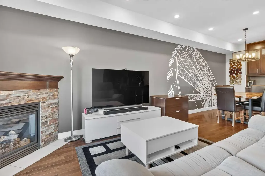 7104 36 Avenue NW Calgary AB T3B 1T8