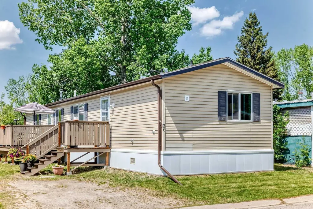 76 Westwood Court Innisfail AB T4G 1S2