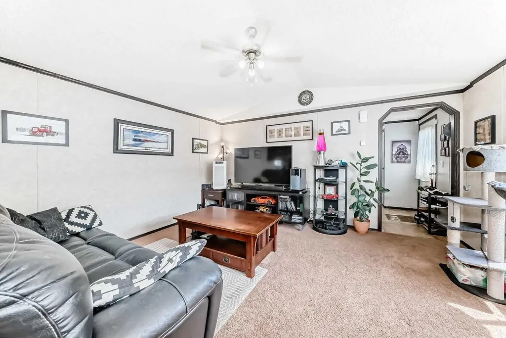 76 Westwood Court Innisfail AB T4G 1S2