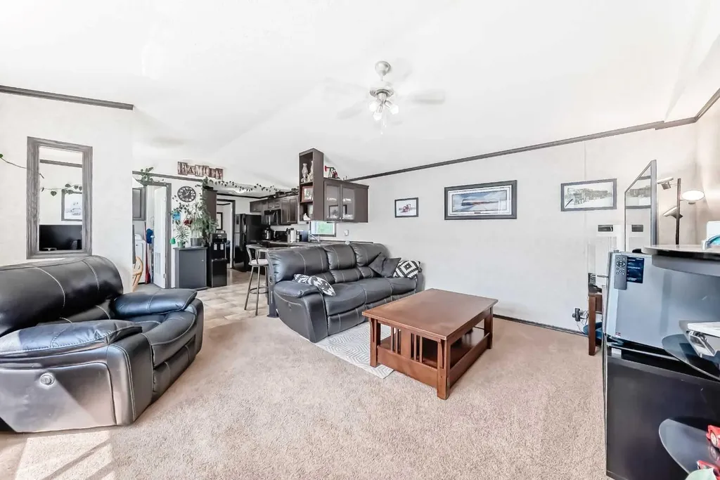 76 Westwood Court Innisfail AB T4G 1S2