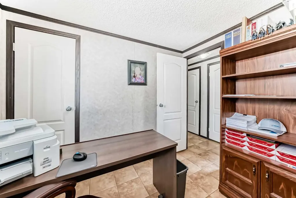 76 Westwood Court Innisfail AB T4G 1S2