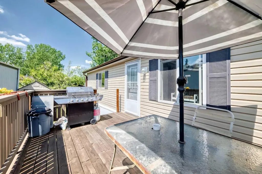 76 Westwood Court Innisfail AB T4G 1S2