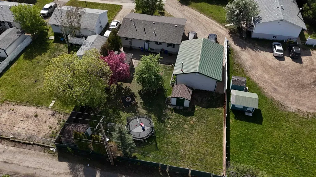 9811 95 Street Grande Prairie AB T8V 1Z3