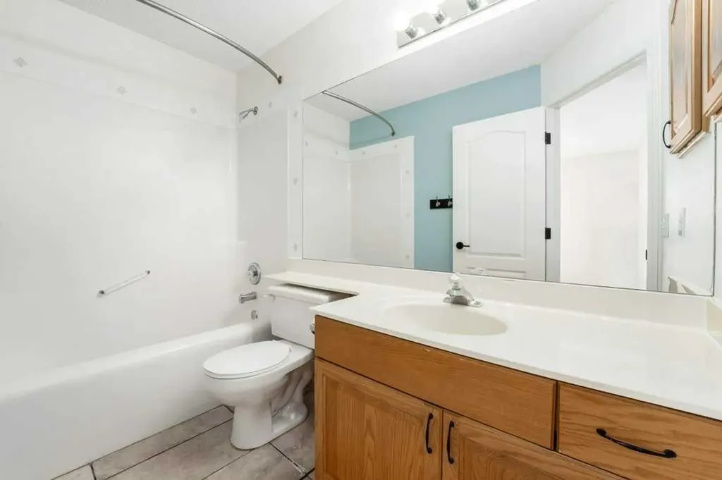 1406 High Country Drive NW High River AB T1V 1Y9