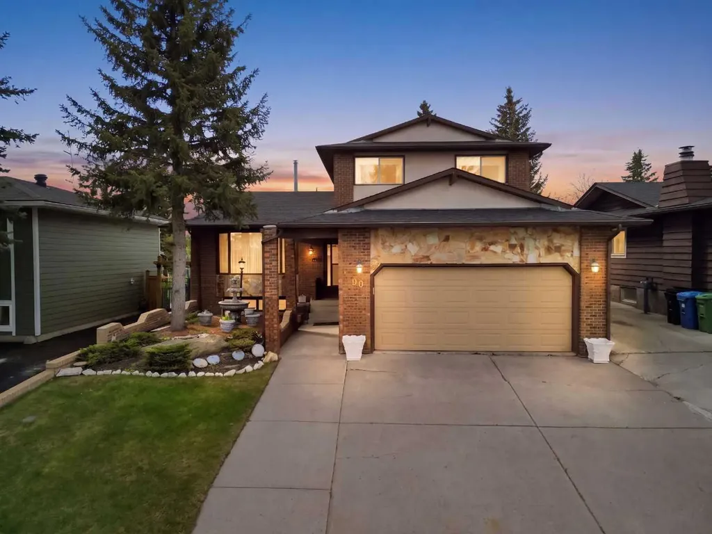 480 Berkley Crescent NW Calgary AB T3K1A8