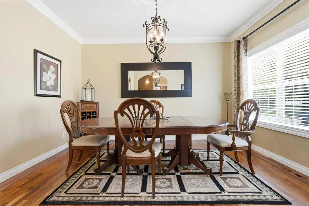 14 Somme Boulevard SW Calgary AB T2T 6K6